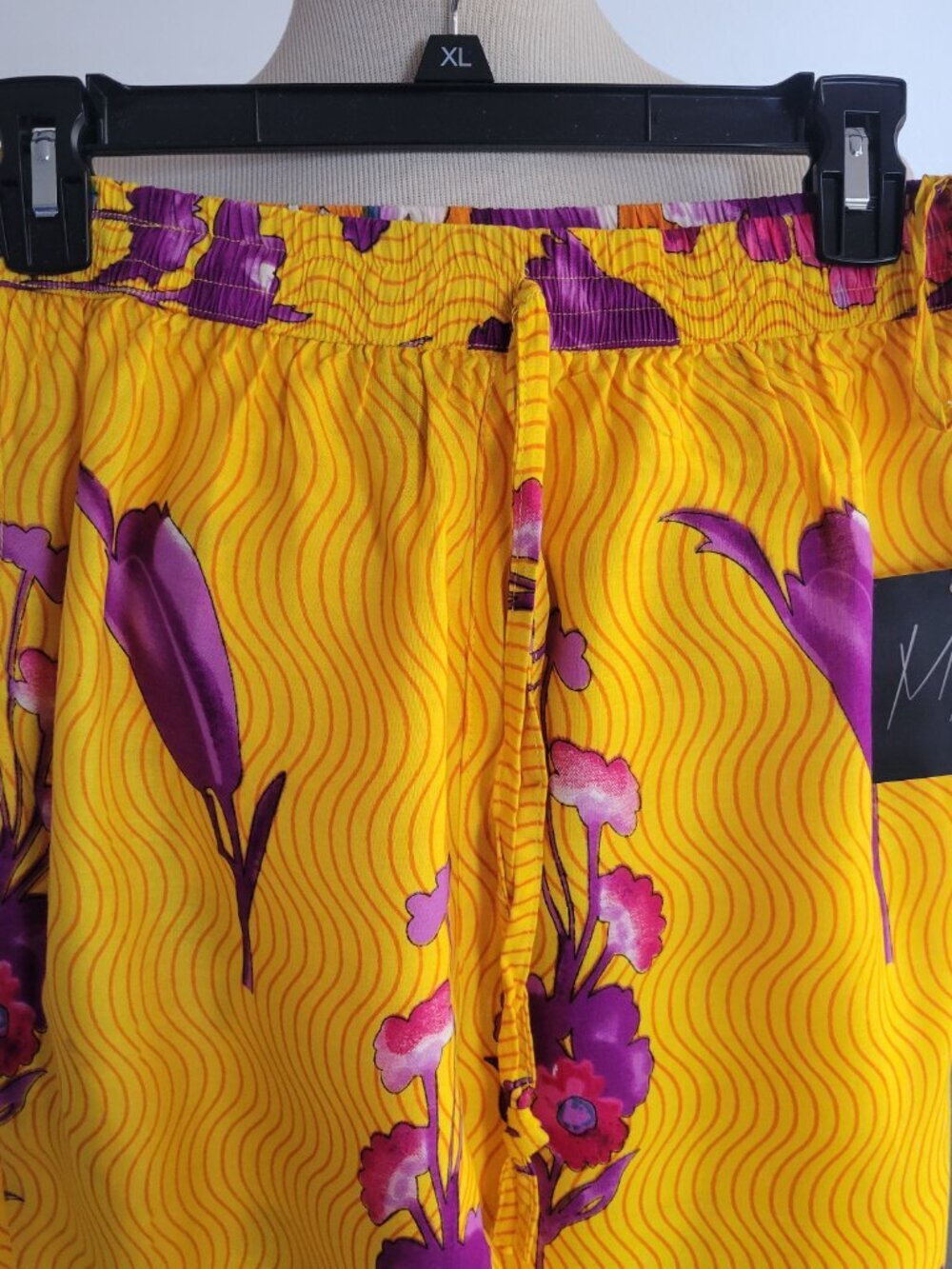 CKYMM Women's Wide-Leg Floral Patterned Pants ( Size: S/M) - Picture 12 of 14